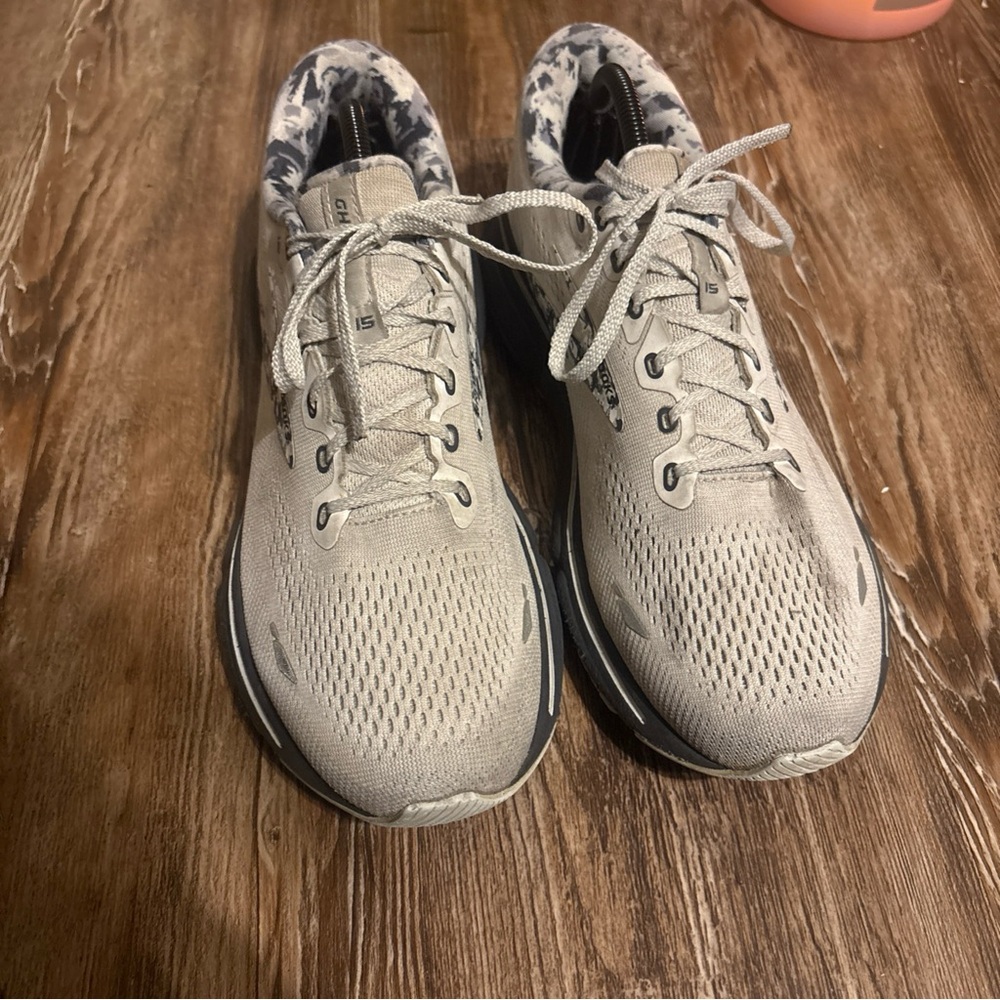 Brooks Ghost 15 White Grey Camo Men Running Shoes 1103931D149. Men’s Size 10